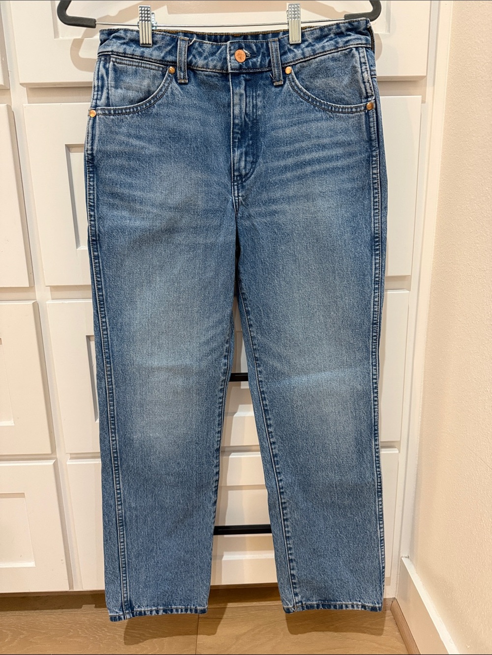 Women’s Wrangler Jeans, Wild West high-rise straight